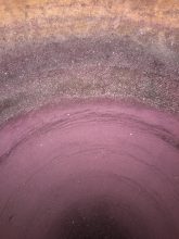 Ein Blick ins Innere der Foradori Weinamphore